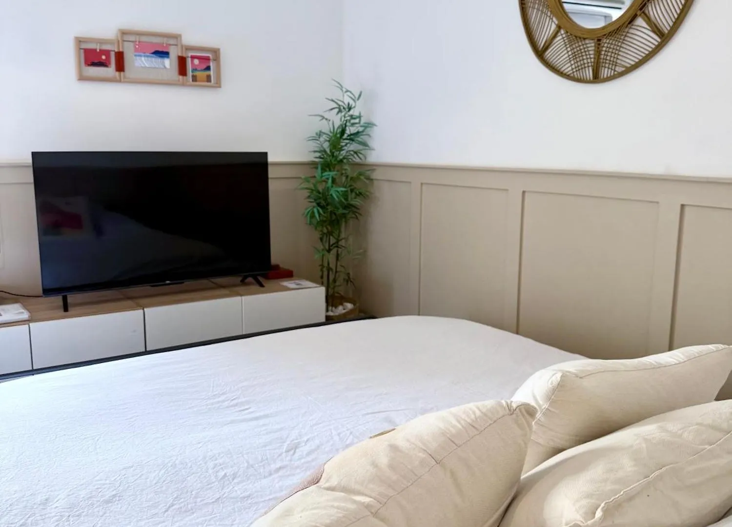 Apartment Appart Cosy, Piscine, Clim, Parking Prive - Proche Plage - Arrivee Autonome - Lit Queen Size La Seyne-sur-Mer