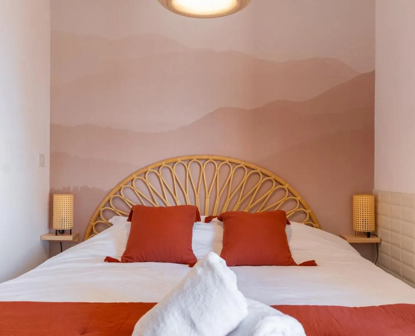 Appart Cosy, Piscine, Clim, Parking Prive - Proche Plage - Arrivee Autonome - Lit Queen Size La Seyne-sur-Mer Apartment