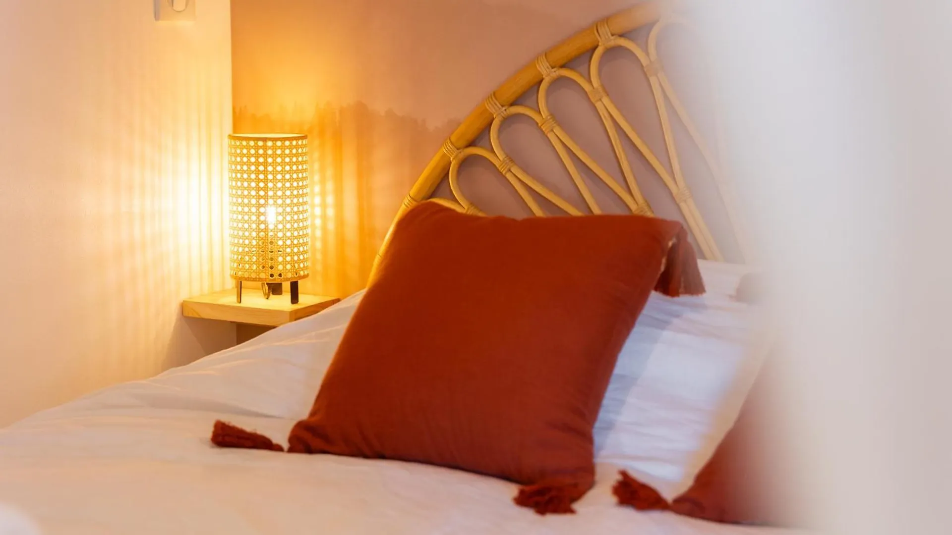 Appart Cosy, Piscine, Clim, Parking Prive - Proche Plage - Arrivee Autonome - Lit Queen Size La Seyne-sur-Mer Appartement